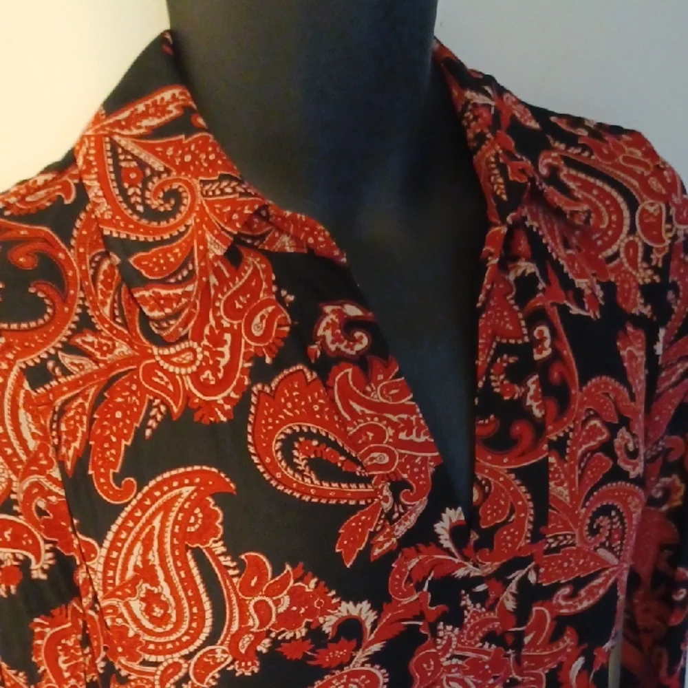 NWT Tommy Hilfiger Red and Black Paisley Long Sleeve Dress - Picture 5 of 11